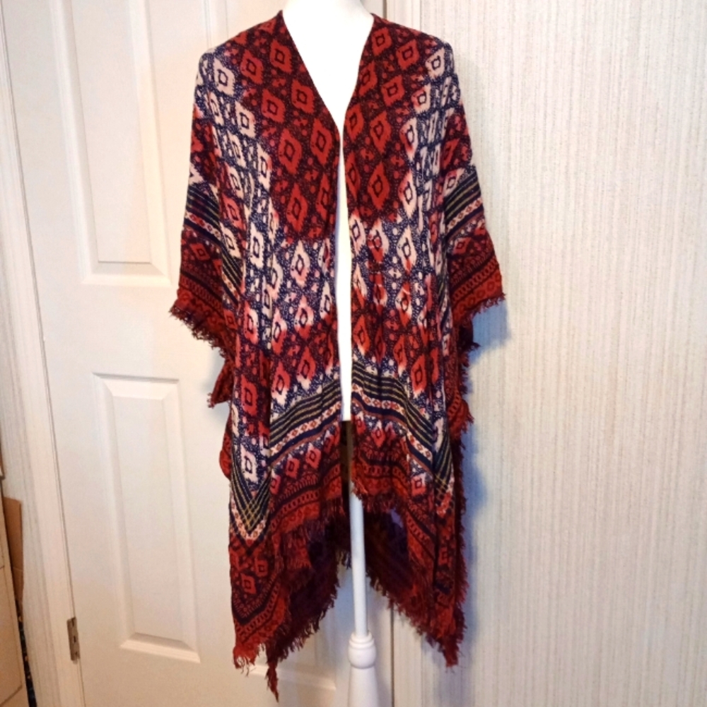 Quagga Women's Size L/XL Soft Poncho Shawl Red Argyle Open Front Fringe City EUC